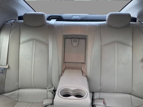 Used 2008 Cadillac CTS 3.6 w/ Wood Trim Package RWD image 17