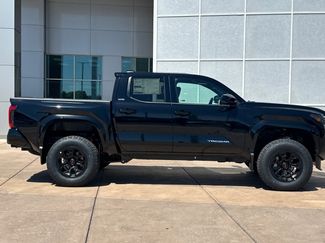 New 2026 Toyota Tacoma SR5 AWD/4WD video 3