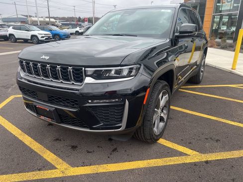 New 2026 Jeep Grand Cherokee Limited AWD/4WD image 7