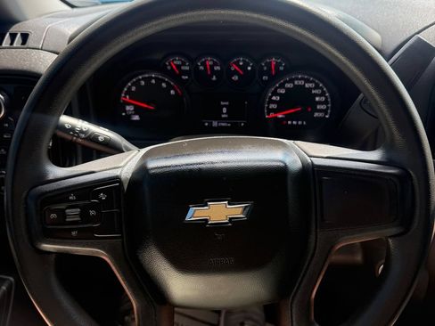 Used 2022 Chevrolet Silverado 1500 Custom AWD/4WD image 38