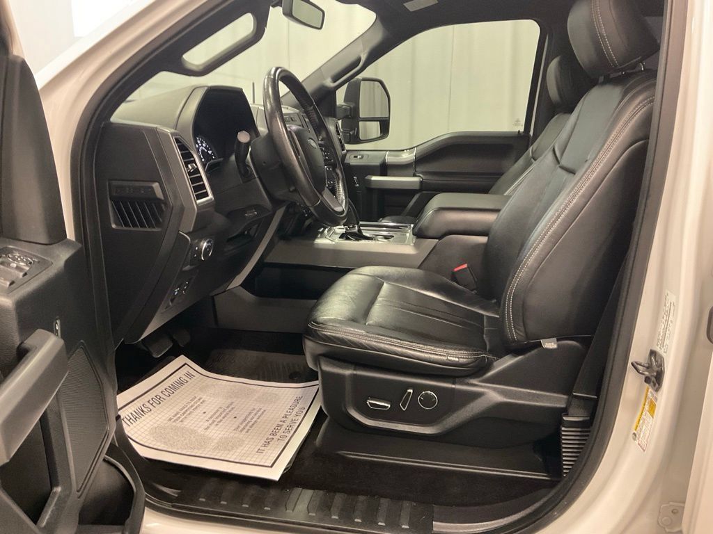Used 2016 Ford F150 XLT w/ Equipment Group 302A Luxury AWD/4WD image 4