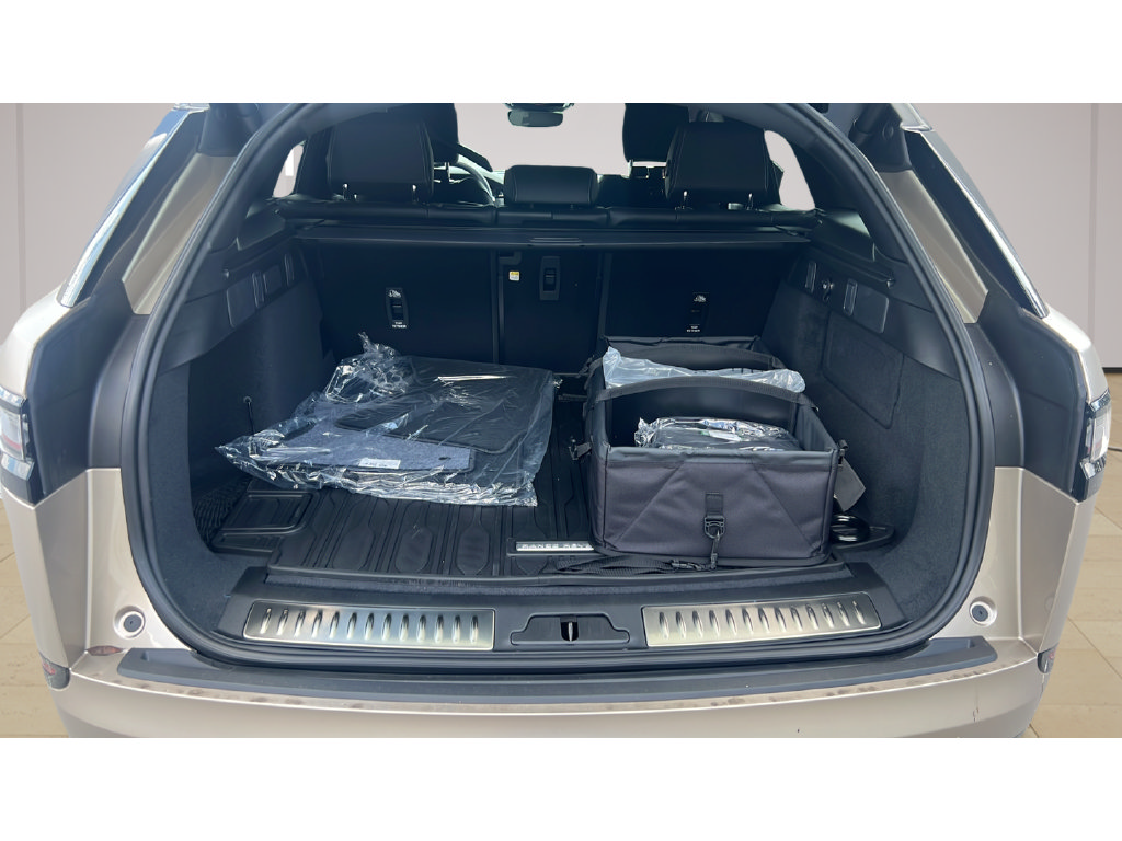 New 2026 Land Rover Range Rover Velar Belgravia AWD/4WD image 18