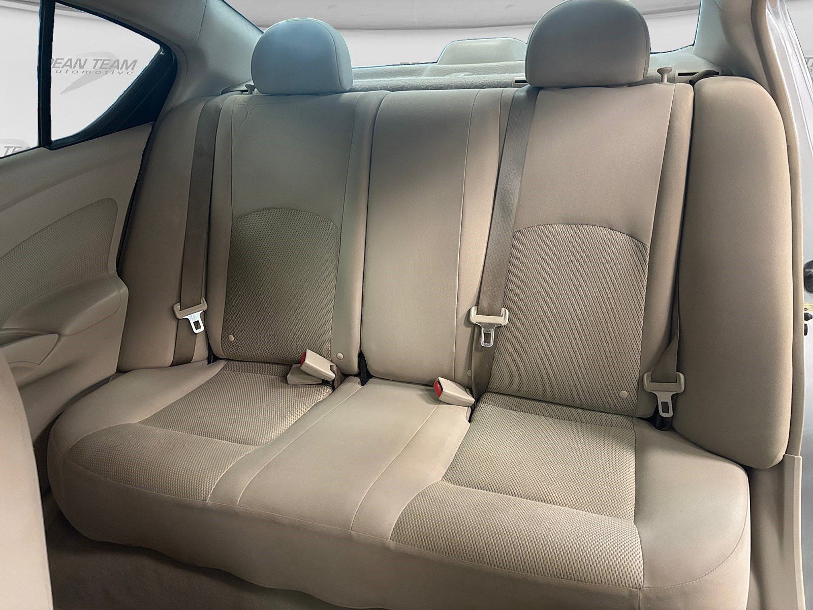 Used 2012 Nissan Versa FWD image 31