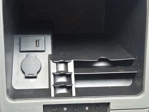 Used 2014 Nissan Frontier SV AWD/4WD image 33