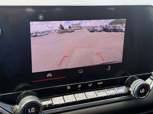 Used 2024 GMC Canyon Elevation w/ Convenience Package RWD image 16
