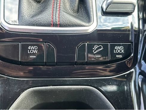 Used 2023 Jeep Compass Trailhawk AWD/4WD image 29