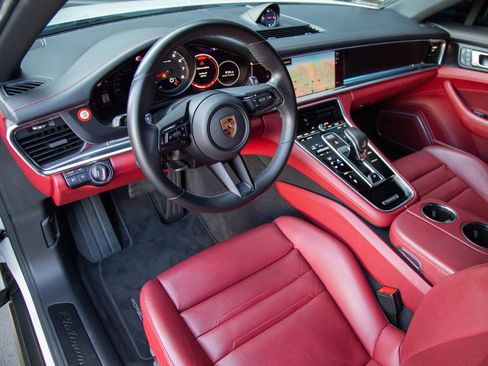Certified 2023 Porsche Panamera Platinum Edition RWD image 4