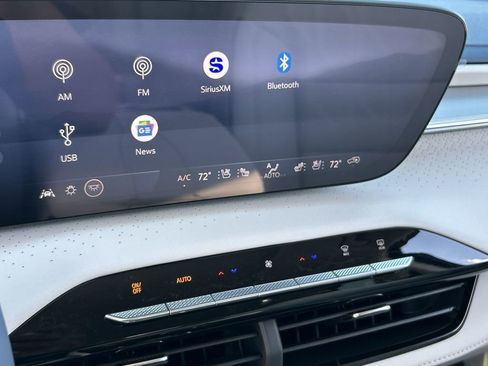 New 2026 Buick Enclave Avenir w/ Super Cruise Package FWD image 13