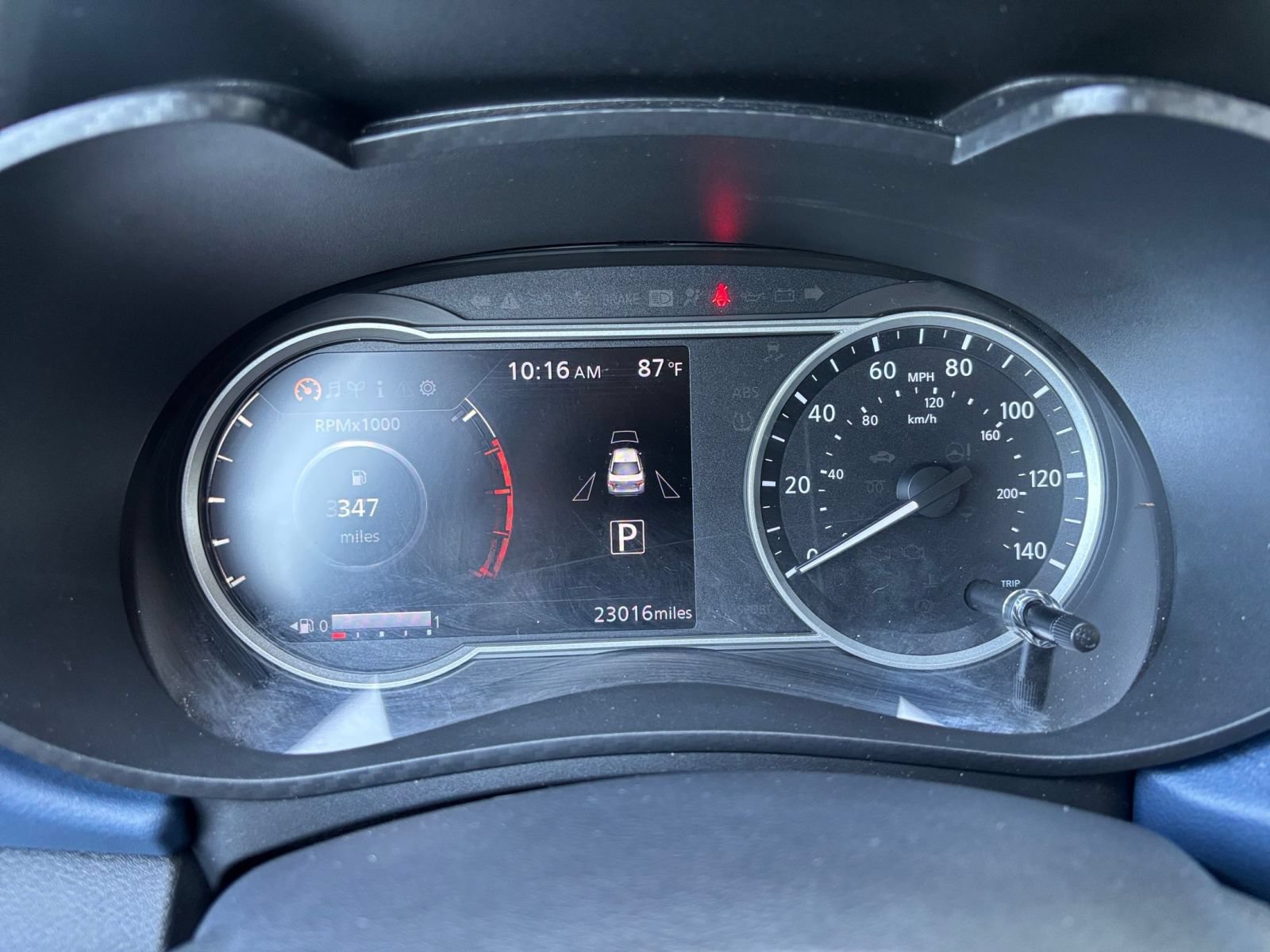 Used 2025 Nissan Versa SV FWD image 37