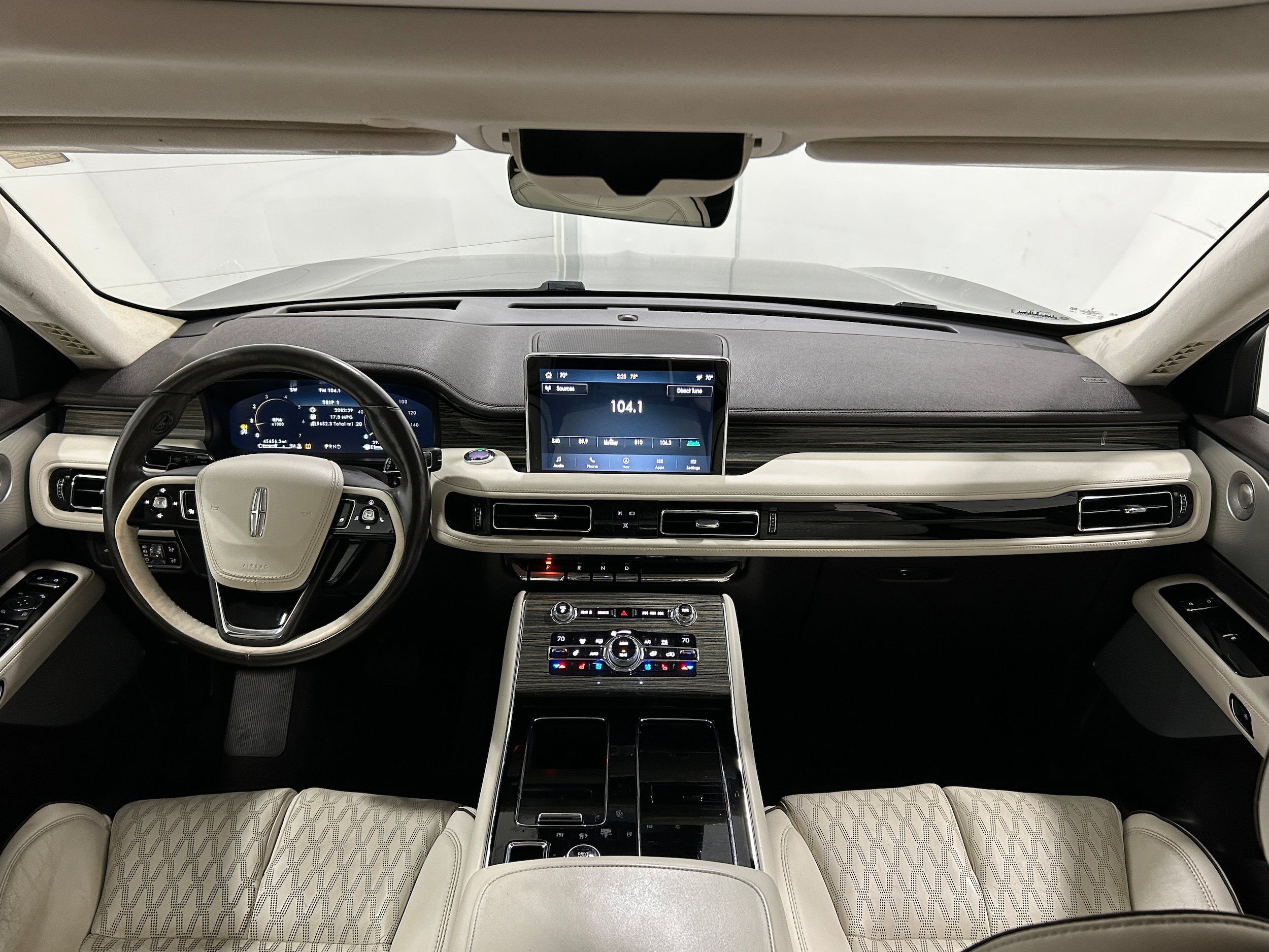 Used 2020 Lincoln Aviator Black Label w/ Dynamic Handling Package AWD/4WD image 14