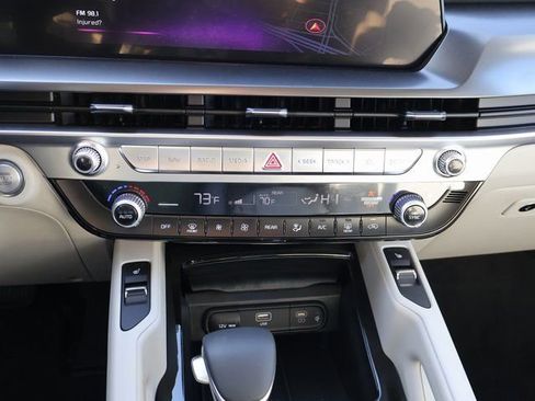 New 2025 Kia Telluride S image 24