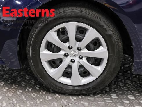 Used 2023 Toyota Corolla LE w/ Carpet Mat Package (TMS) FWD image 28