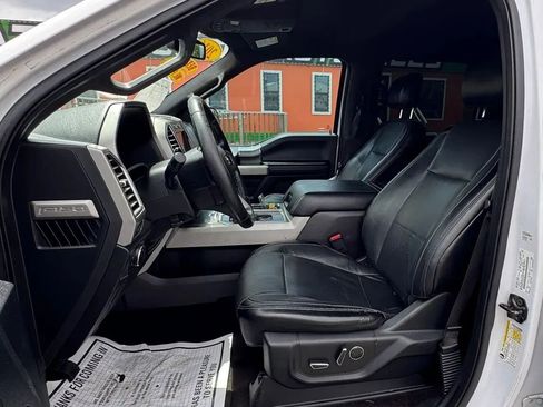 Used 2016 Ford F150 Lariat image 10