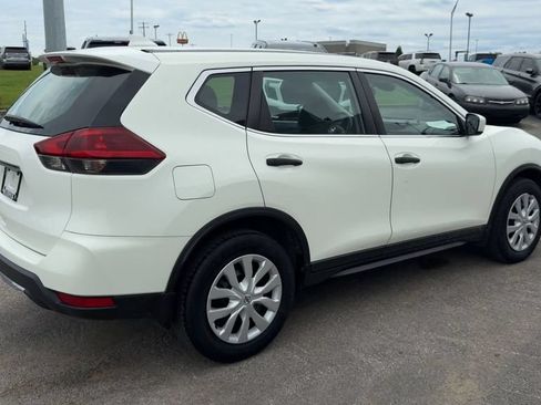 Used 2019 Nissan Rogue S FWD image 7
