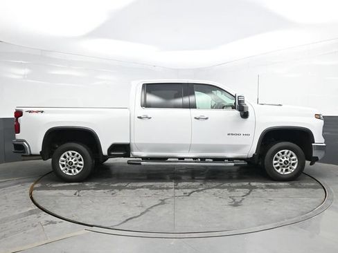 Used 2024 Chevrolet Silverado 2500 LTZ AWD/4WD image 8