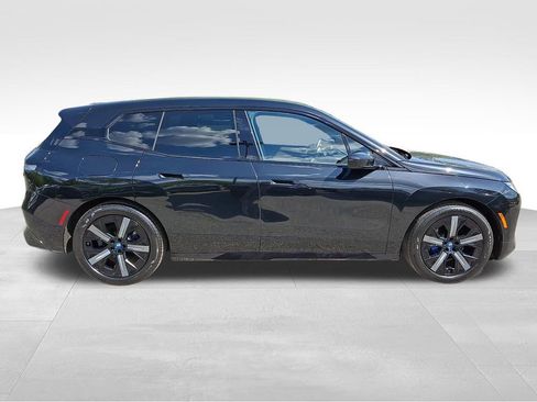 Used 2023 BMW iX xDrive50 w/ Premium Package AWD/4WD image 7