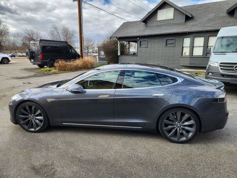 Used 2015 Tesla Model S 85D image 7