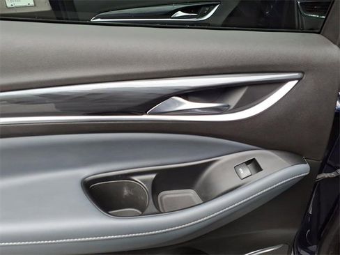 Used 2023 Buick Enclave Premium w/ Experience Buick Package image 6