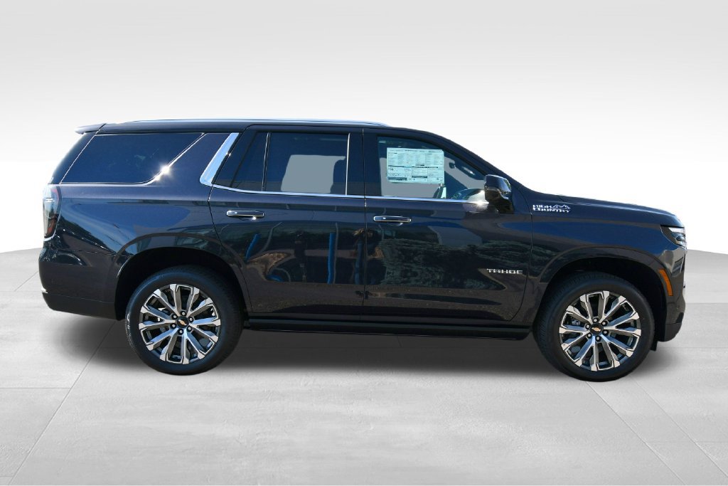 New 2026 Chevrolet Tahoe High Country w/ LPO, Illumination Package AWD/4WD image 7