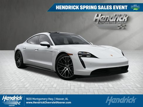 Used 2022 Porsche Taycan image 1