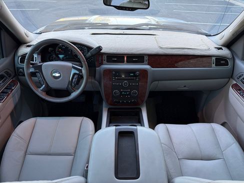 Used 2010 Chevrolet Silverado 2500 LTZ w/ Convenience Package image 17