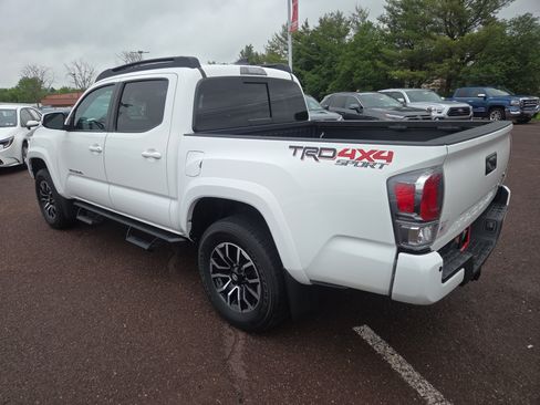 Certified 2023 Toyota Tacoma TRD Sport w/ Advanced Technology Package AWD/4WD image 5