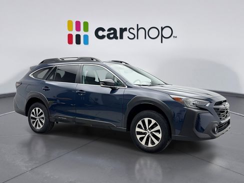 Used 2023 Subaru Outback Premium image 7