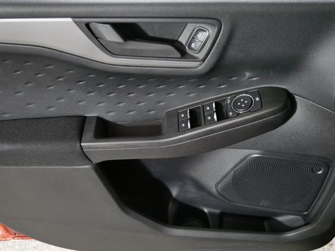 Used 2020 Ford Escape S image 19