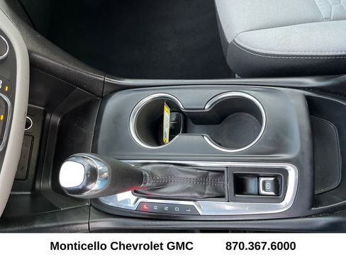 Used 2020 Chevrolet Equinox LT image 20