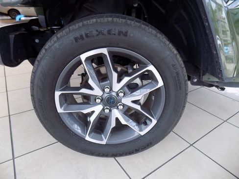 Used 2024 Jeep Wrangler Unlimited w/ Convenience Group AWD/4WD image 11