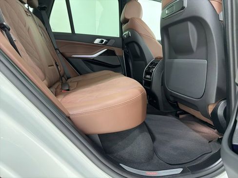 Used 2026 BMW X5 xDrive40i w/ Premium Package image 23