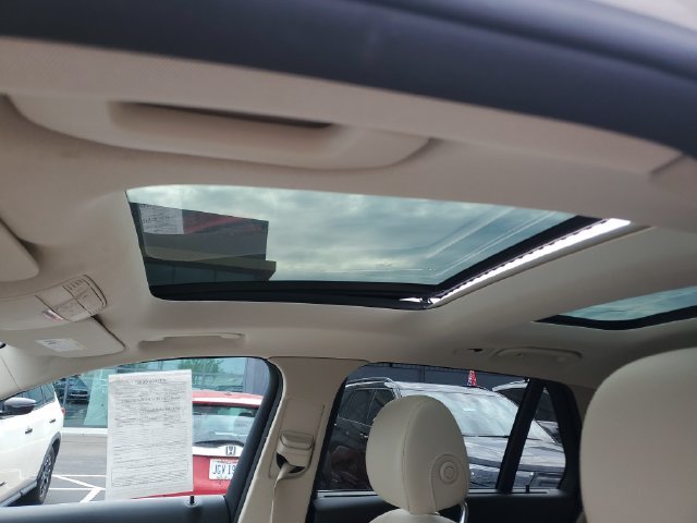 Used 2018 Mercedes-Benz GLC 300 4MATIC image 19