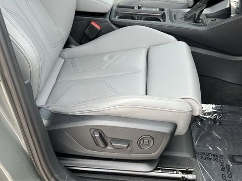 Used 2024 Audi Q3 2.0T Premium Plus AWD/4WD image 31