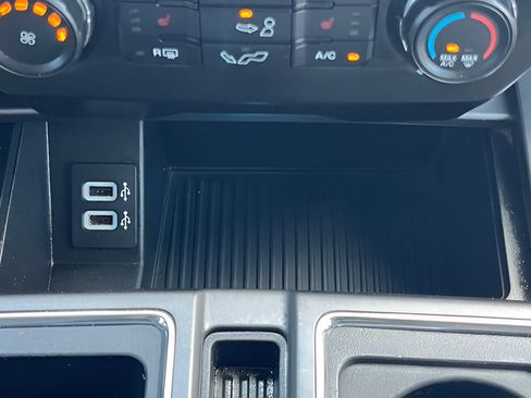 Used 2018 Ford F150 XLT w/ Equipment Group 302A Luxury AWD/4WD image 25