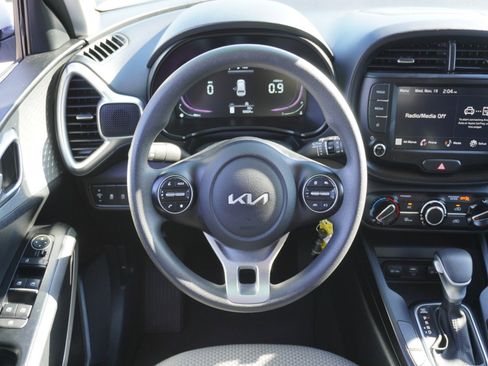 Used 2023 Kia Soul LX w/ Option Group 015 image 13