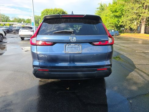 Used 2024 Honda CR-V EX image 6