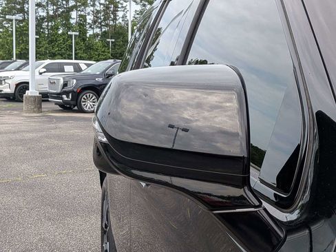 Used 2023 Chevrolet Tahoe RST w/ Luxury Package RWD image 15