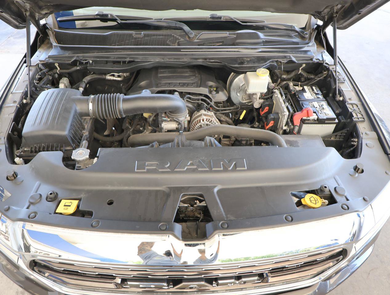 Used 2019 RAM 1500 Limited AWD/4WD image 12