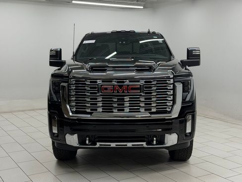 Used 2024 GMC Sierra 2500 Denali w/ Denali Reserve Package AWD/4WD image 5