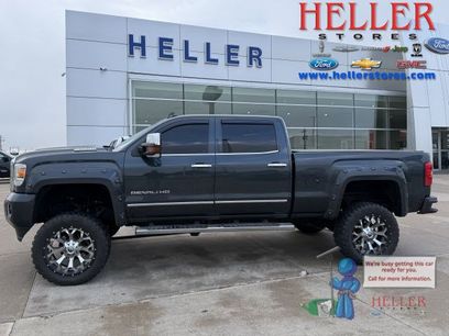 Used 2017 GMC Sierra 2500 Denali w/ Duramax Plus Package