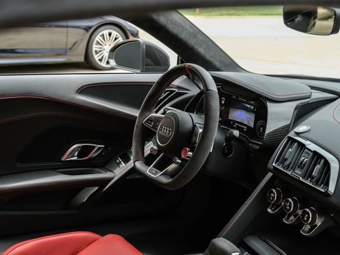 Used 2021 Audi R8 V10 RWD image 16