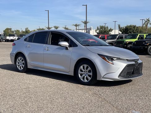 Used 2021 Toyota Corolla LE w/ Carpet Mat Package (TMS) image 7