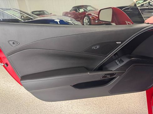 Used 2014 Chevrolet Corvette Stingray Coupe RWD image 35