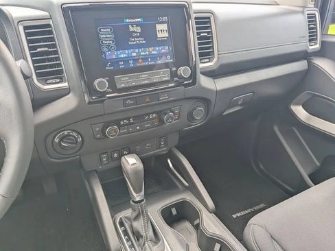 Certified 2024 Nissan Frontier SV w/ Hardbody Edition AWD/4WD image 24