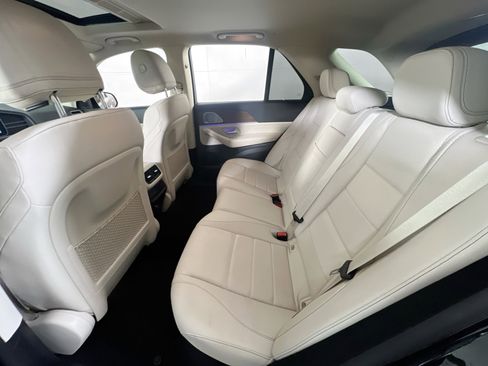 Used 2021 Mercedes-Benz GLE 350 4MATIC image 24