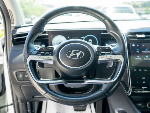 Used 2022 Hyundai Tucson Limited AWD/4WD image 16