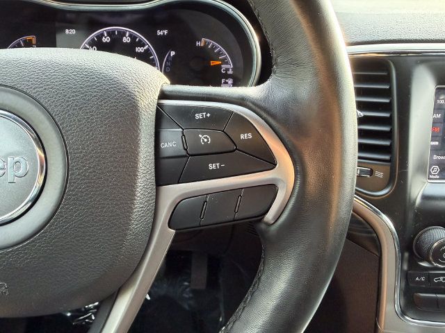 Used 2019 Jeep Grand Cherokee Laredo w/ Security & Convenience Group AWD/4WD image 19