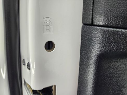 Used 2020 Ford F350 Lariat image 34