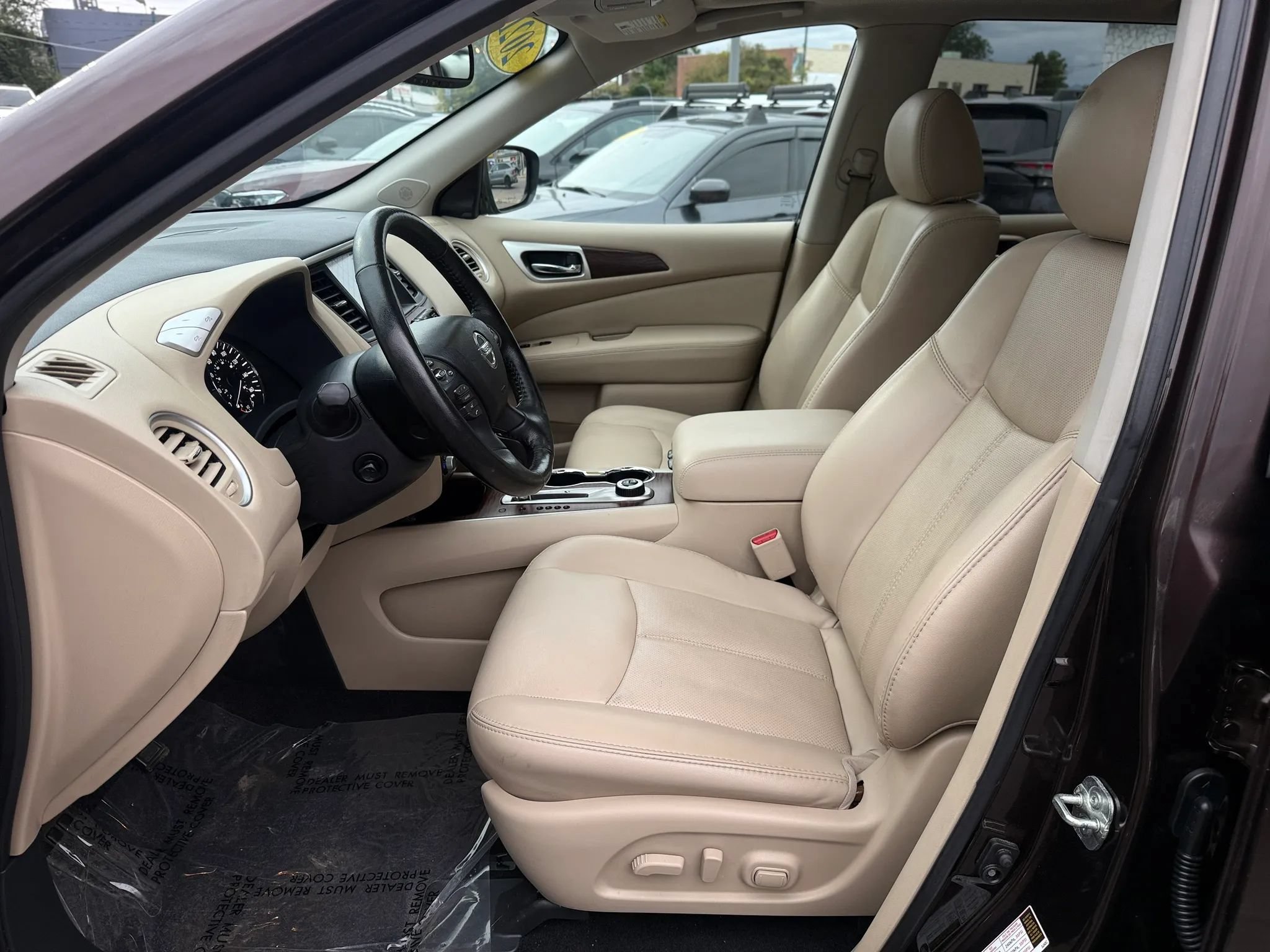 Used 2020 Nissan Pathfinder Platinum AWD/4WD image 12