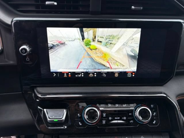 Used 2024 GMC Sierra 1500 AT4 w/ Technology Package AWD/4WD image 24